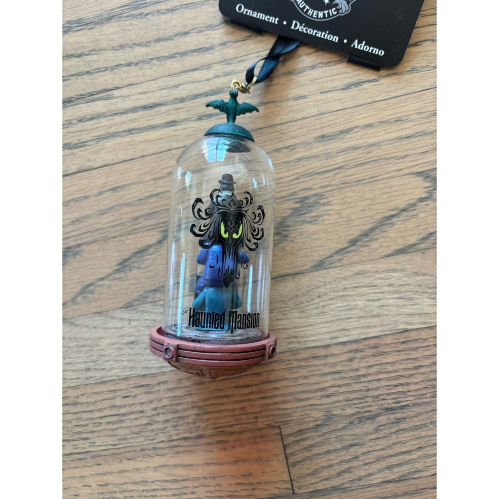 Disney The Haunted Mansion Quicksand Men Sketchbook Ornament NWT - Picture 6 of 6